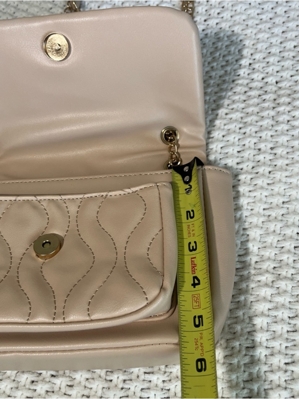 Alexis Bendel Beige Quilted w/ Chain Shoulder Bag Crossbody Purse Vegan Leather - Picture 13 of 16